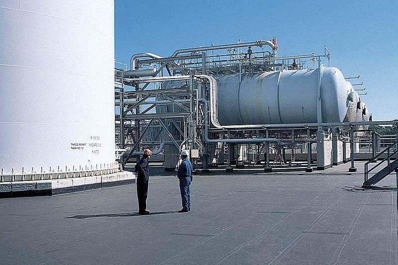 Bodenbeschichtung für die chemische Industrie im Außenbereich